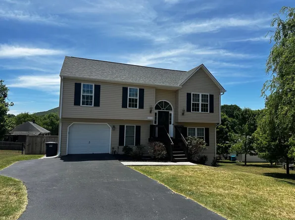 1113 Updike Rd SE, Roanoke, VA 24014