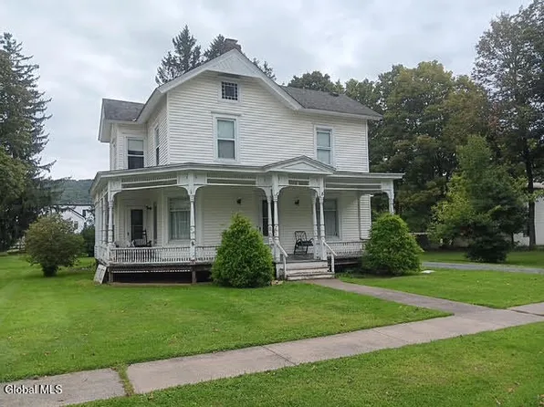 8 Maple Street, Worcester, NY 12197