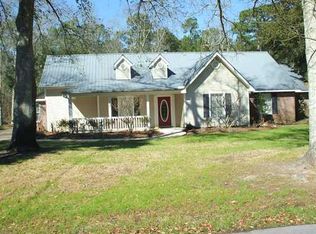 2712 Robert Hiram Dr, Gautier, MS 39553