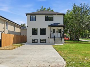 1746 Buckingham Dr #2, Windsor, ON N8T2A6