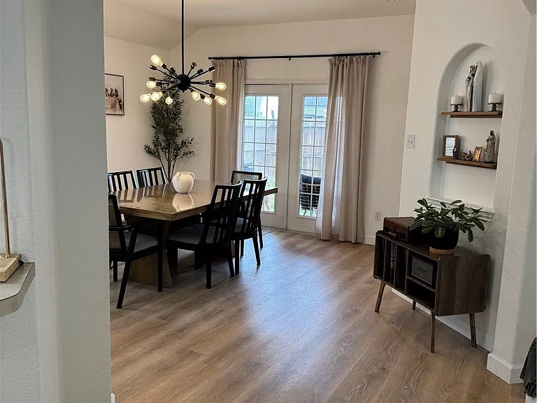 1113 Meadow Brook Dr — Photo 10