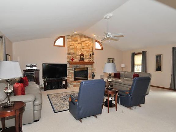 5th image of 10264 Hempsteade Dr