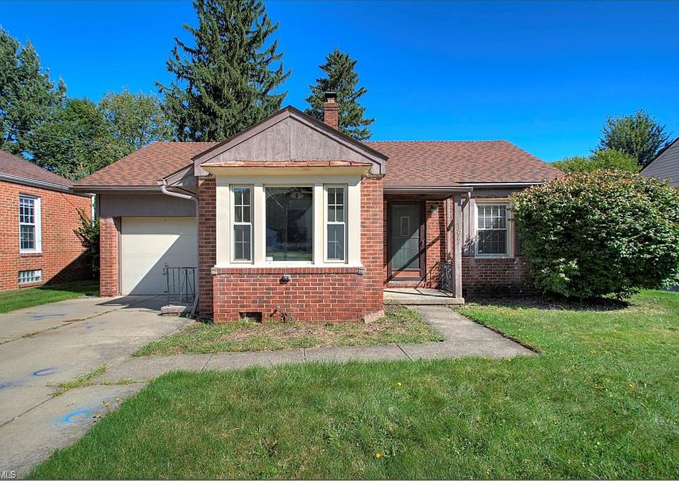 1st image of 23084 Clifford Dr