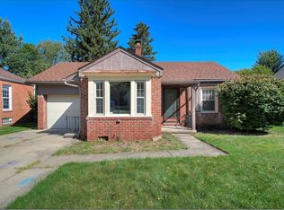 23084 Clifford Dr, North Olmsted, OH 44070