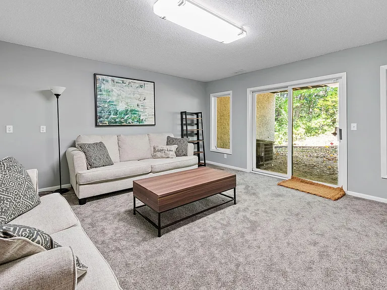 11730 Vista Dr — Photo 32