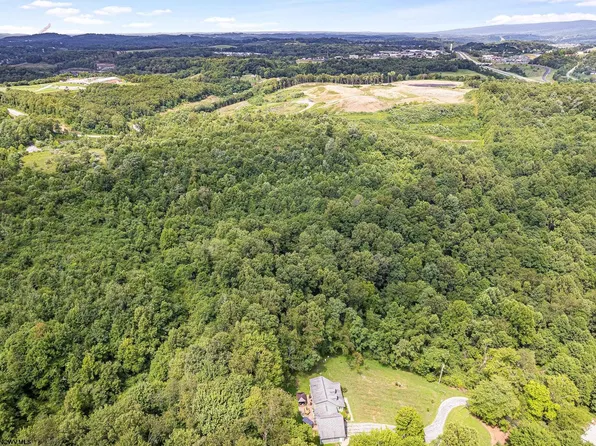 29-30 31 Wolfe Run Rd, Morgantown, WV 26508