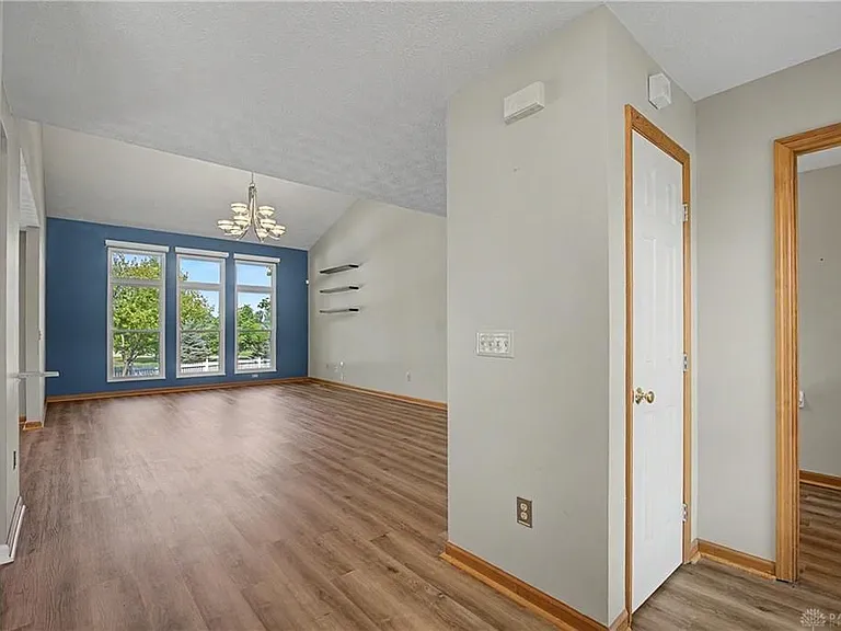 2996 Brookfield Ct — Photo 7
