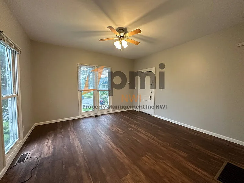 1 bed, 1.0 bath, 606 sqft, $925 — Photo 4