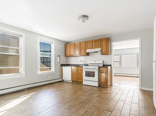 85 Cottage St, Bayonne, NJ 07002