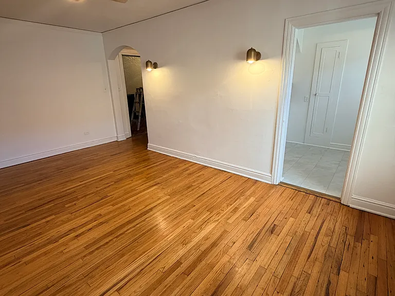1275 N Washington St — Photo 11