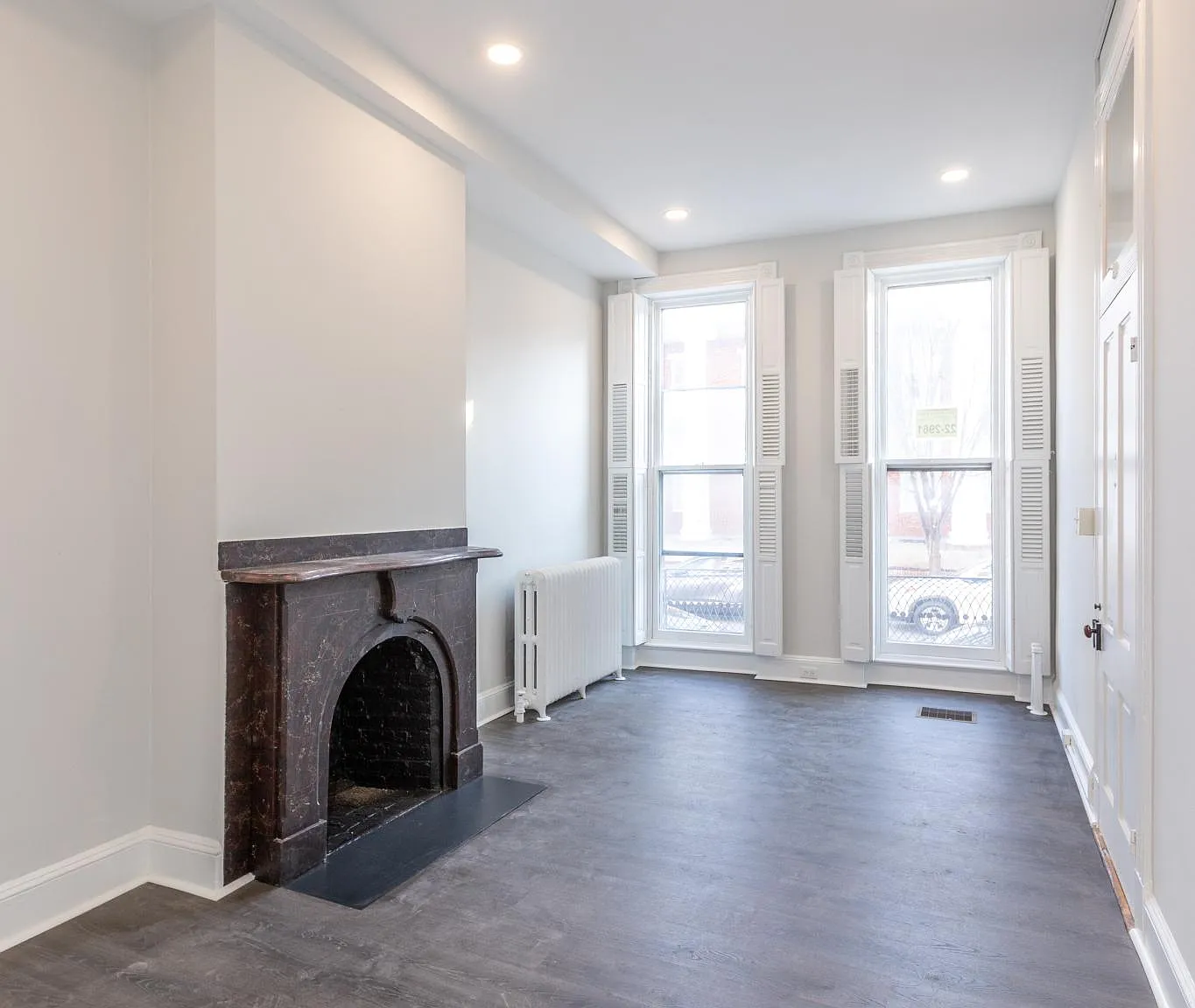 2 bed, 1042 sqft, $2,200 — Photo 2
