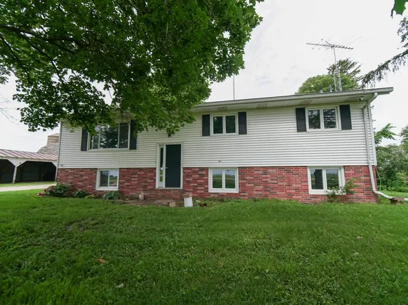 16991 Highway 188, Clarksville, IA 50619