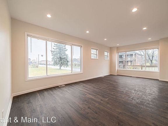 5th image of 311 Owen St #11633817
