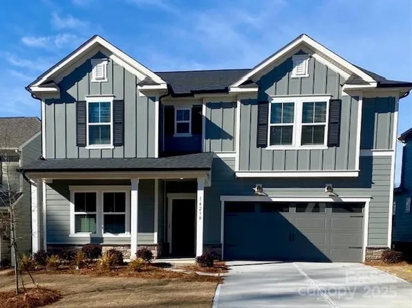 14218 New Crest Dr, Huntersville, NC 28078