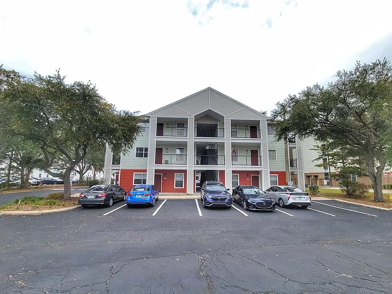 2360 SW Archer Rd #101 — Photo 14