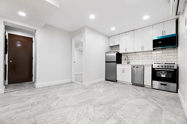 Rented by REAL New York | media 8