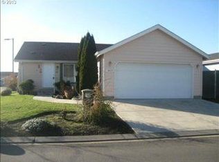 5470 Olympic Cir, Eugene, OR 97402