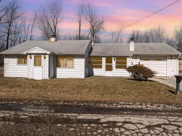 3853 E Gorene Dr, Bay City, MI 48706