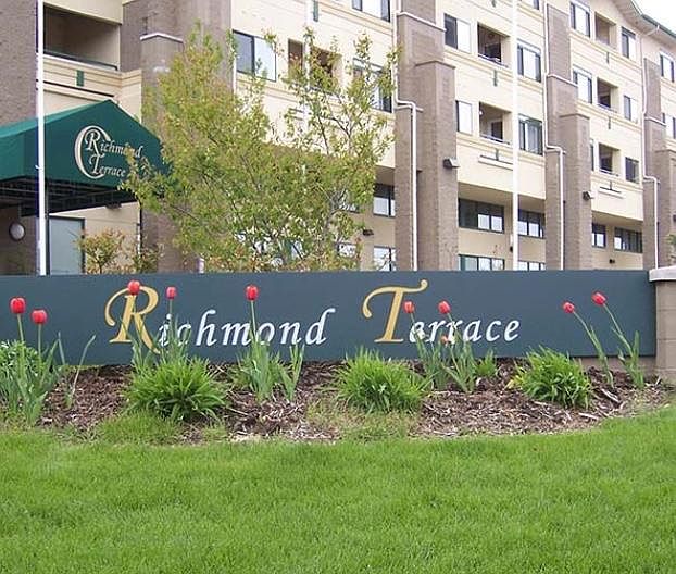 Richmond Terrace Condominiums