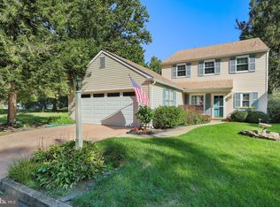 9 Westwood Ct, Medford, NJ 08055
