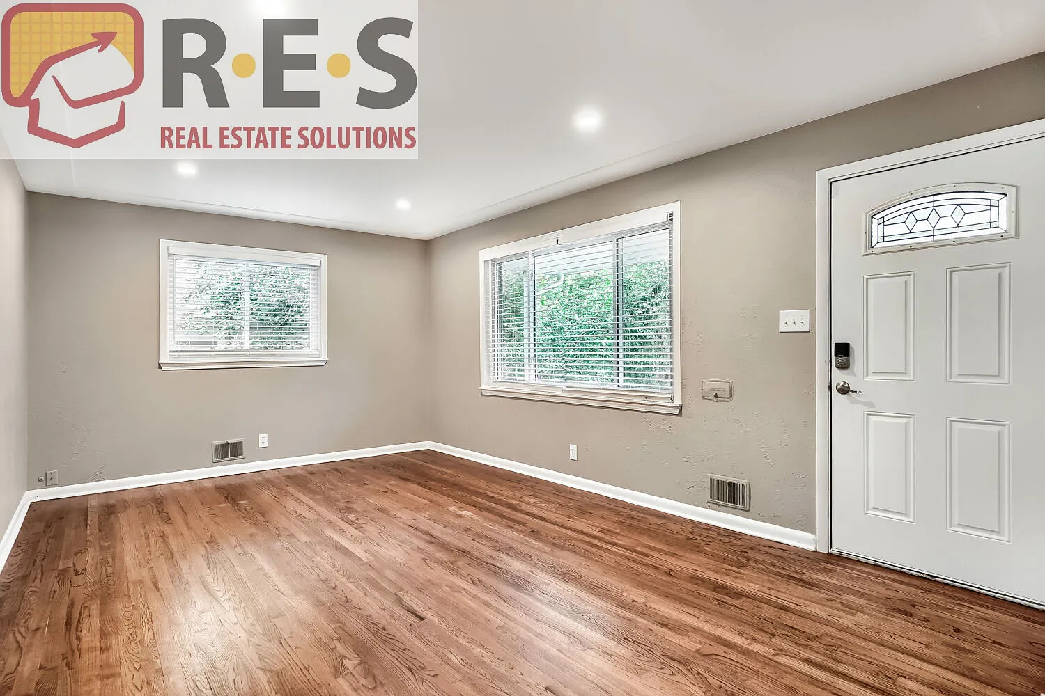 4 bed, 1744 sqft, $2,695 — Photo 4