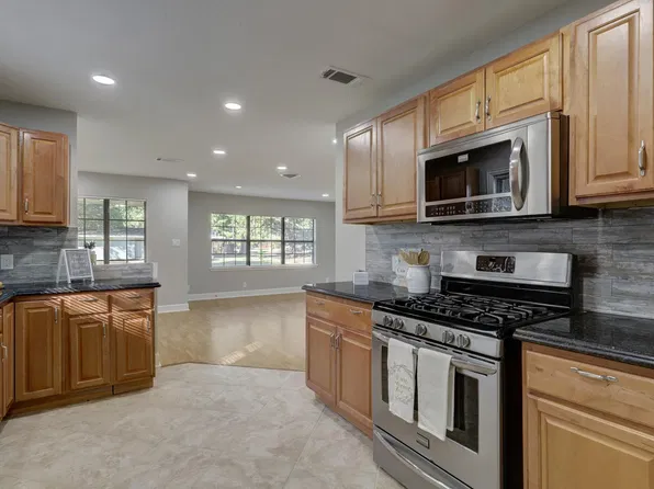 7403 Janak Dr, Houston, TX 77055