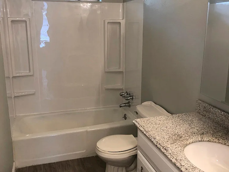 7628 Macon Dr — Photo 17