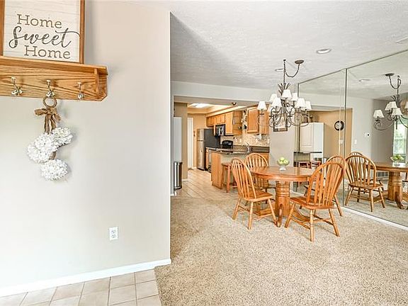 4th image of 38 Ashford Dr