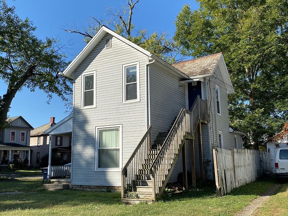 2nd image of 39 Oakwood Ave