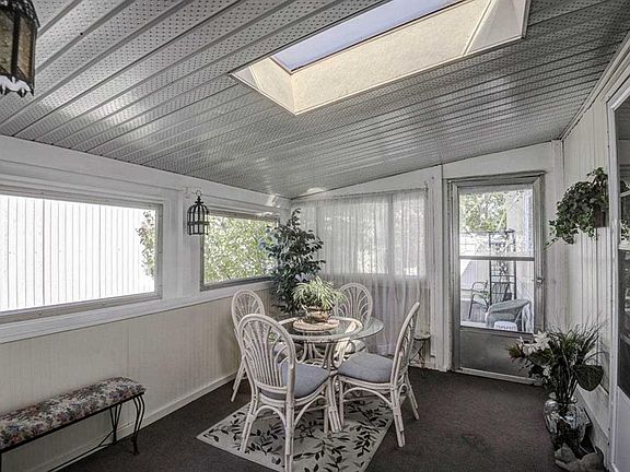 4th image of 99 Arbour Lake Rd NW #221