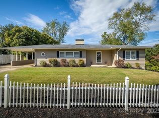 717 Circle Dr NE, Lenoir, NC 28645