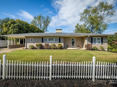 717 Circle Dr NE, Lenoir, NC, 28645