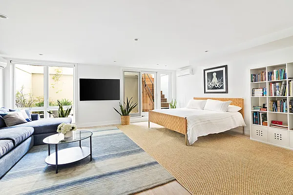 Sold by Compass | media 9