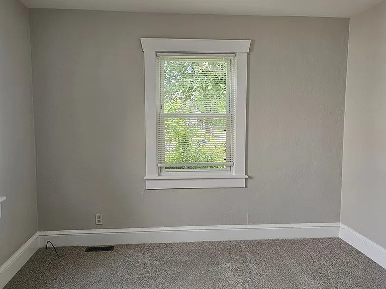 225 Beechwood Ave — Photo 7