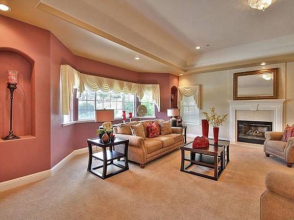 2nd image of 650 Vista Hill Ter