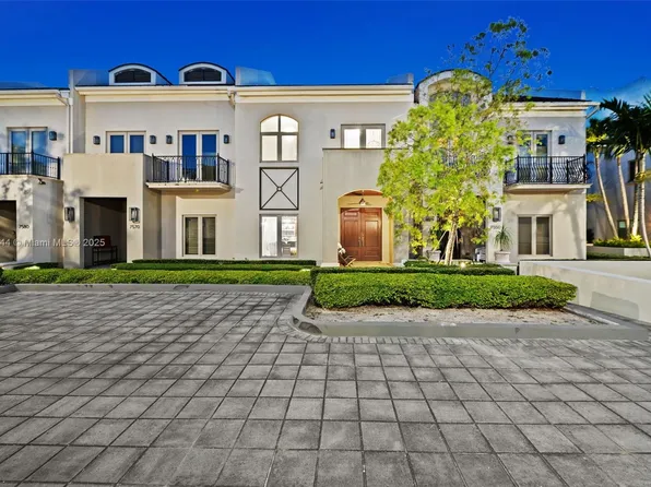 7560 SW 56th Ct, Miami, FL 33143