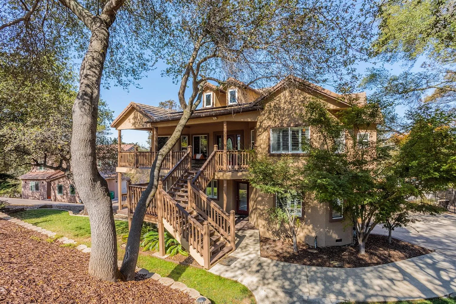 3313 Woedee Dr photo 1