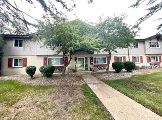 N114W15556 Sylvan Cir APT 1, Germantown, WI 53022