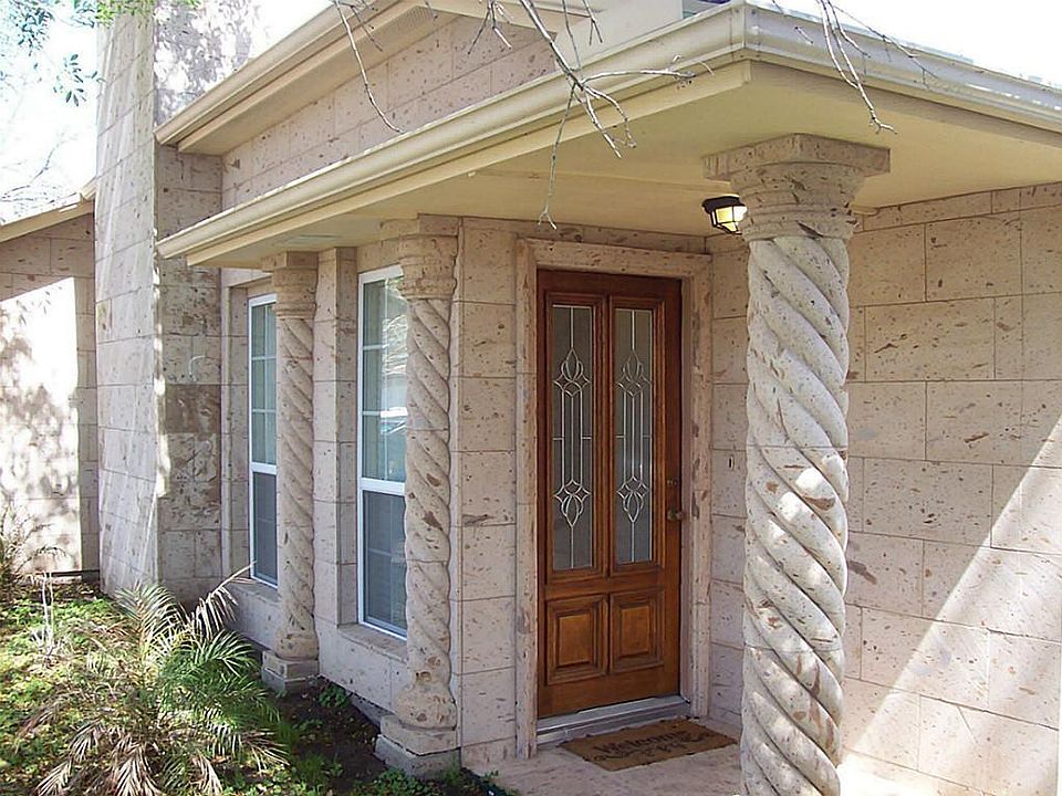 1st image of 1810 Oakwell Ln