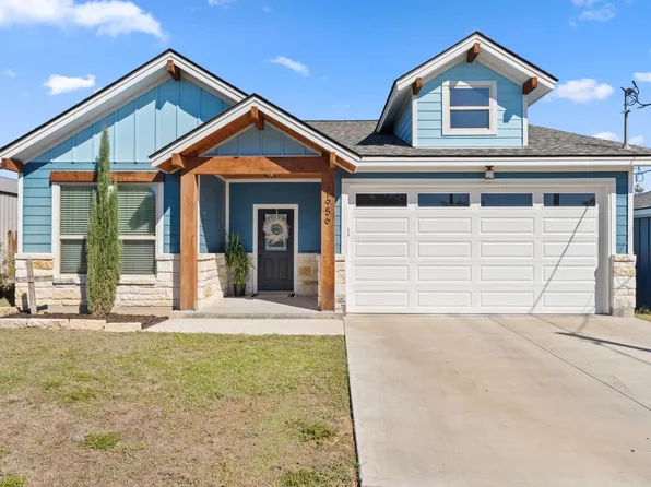 1956 Greenwood Ln, Kingsland, TX 78639