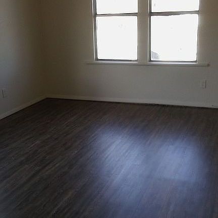 2nd image of 540 SW 24th St