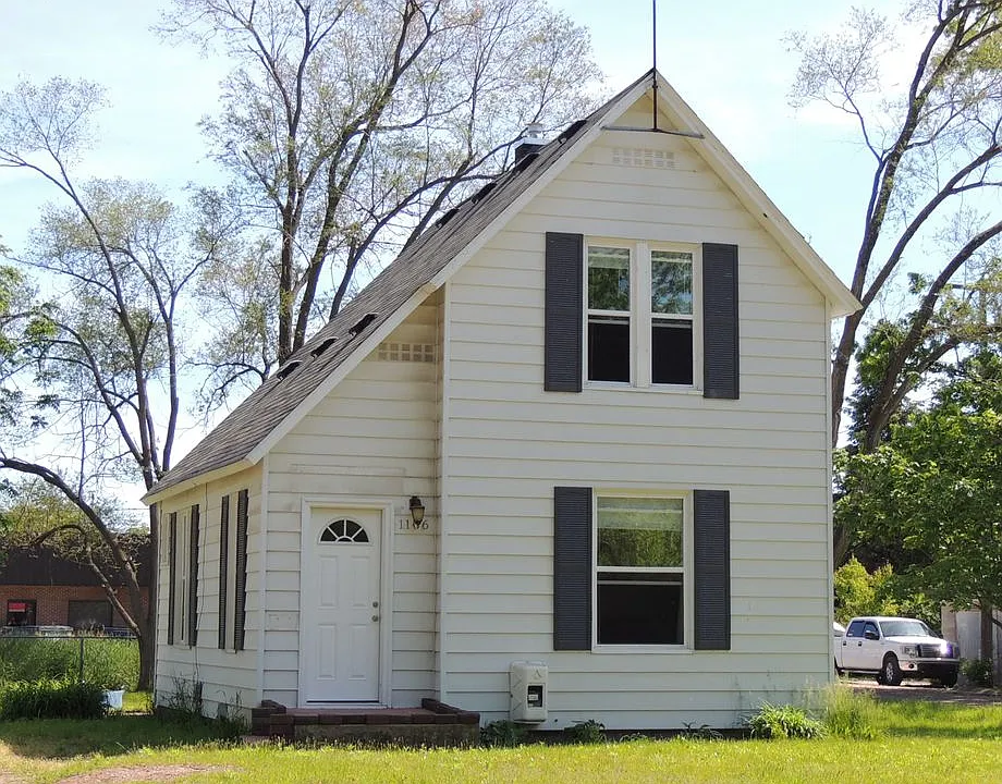 1106 Titus Ave
