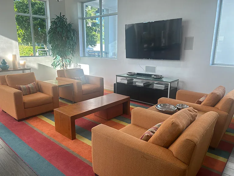 300 S Australian Ave #1219 — Photo 5