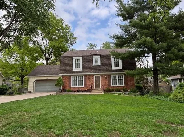 712 W 121st St, Kansas City, MO 64145