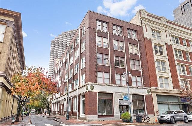 1st image of 909 Lafayette St APT 10