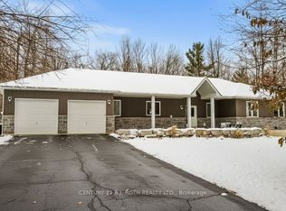 8 Merrington Ave, Oro Medonte, ON L3V 0R5