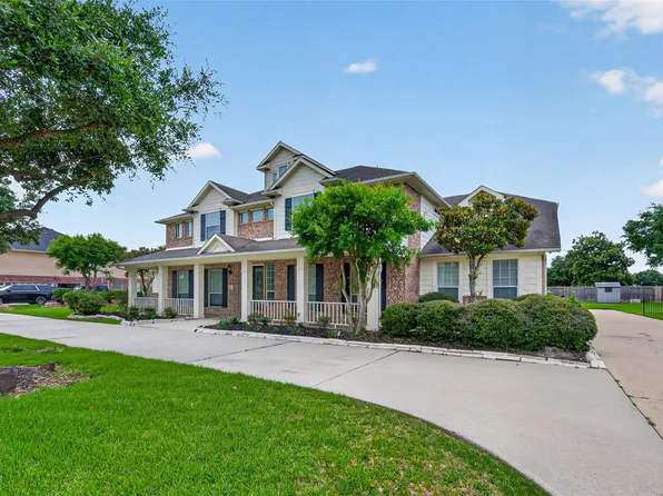 26210 Cloverland Park Ln, Cypress, TX 77433