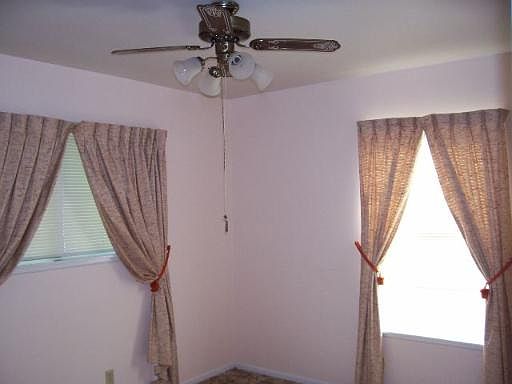3rd image of 7818 HOBBLE DR