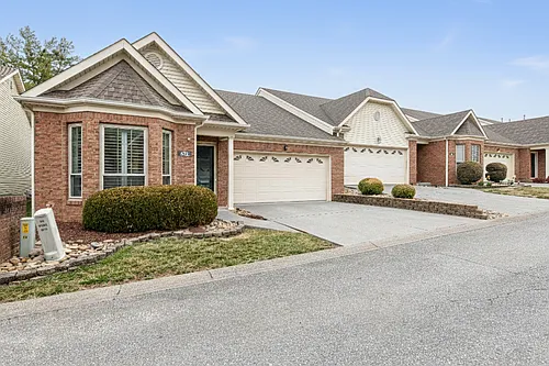 632 Applegate Ln Photo 1