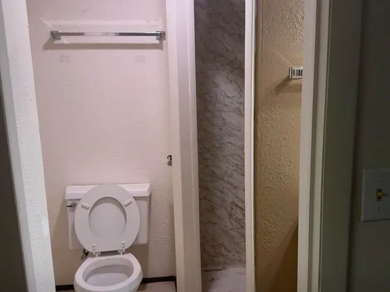 500 Monroe Ave #27 — Photo 10